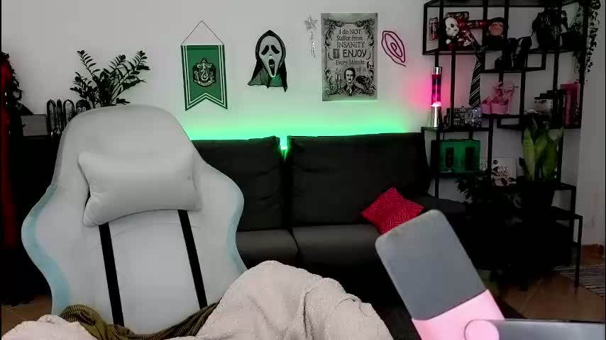 dellacrush_ Adult Chat February 17, 2026