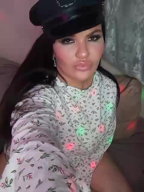 Brunetochkaaa Adult Chat February 22, 2026