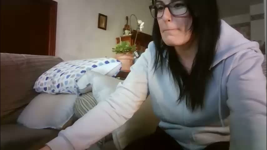 lolahueso Adult Chat February 18, 2026