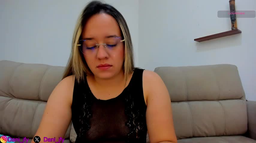 Dani_javi Adult Chat February 19, 2026