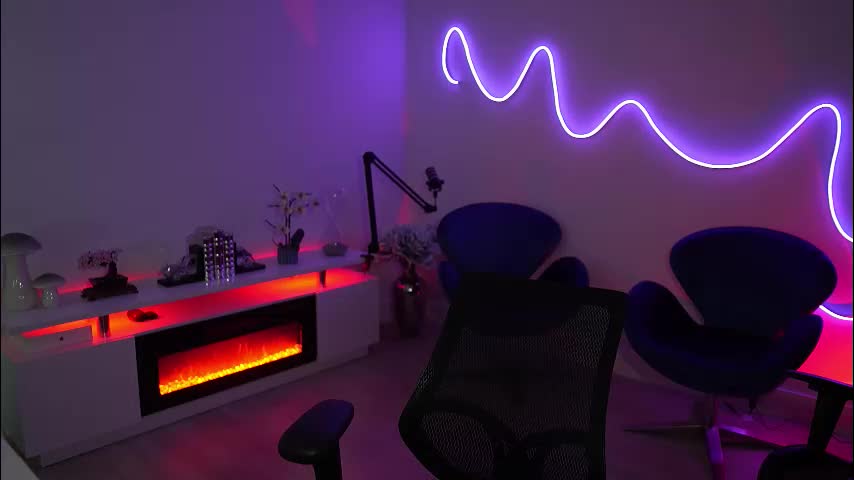 lilbeccaxo Adult Chat February 17, 2026