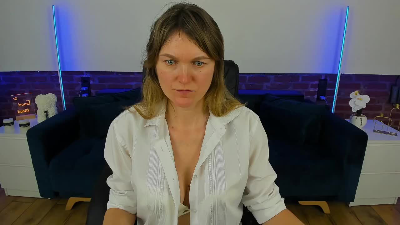 Annabel-xxx Adult Chat February 21, 2026