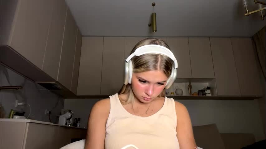 lourapimenta Adult Chat February 22, 2026