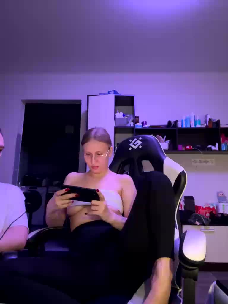 Durnaya_kis Adult Chat February 16, 2026