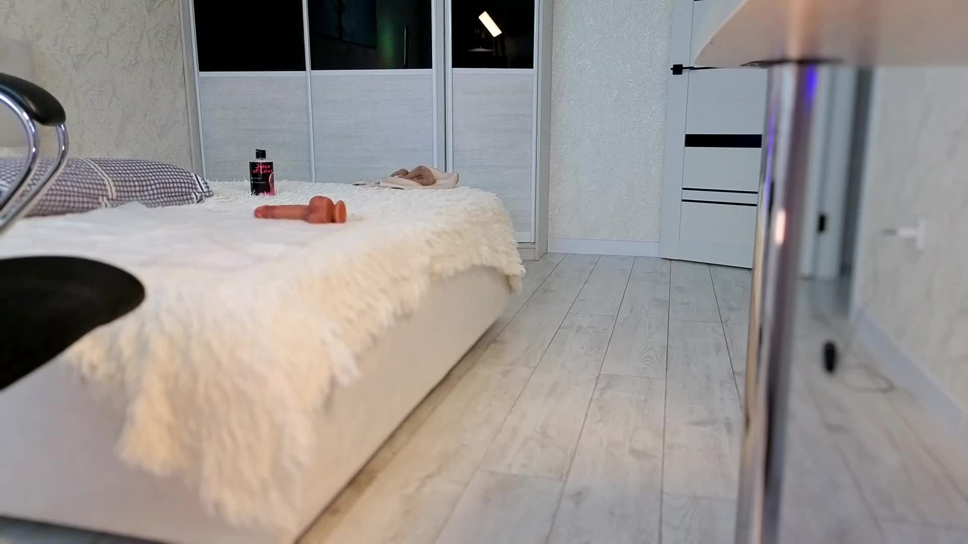 Strawberries_ Adult Chat February 16, 2026