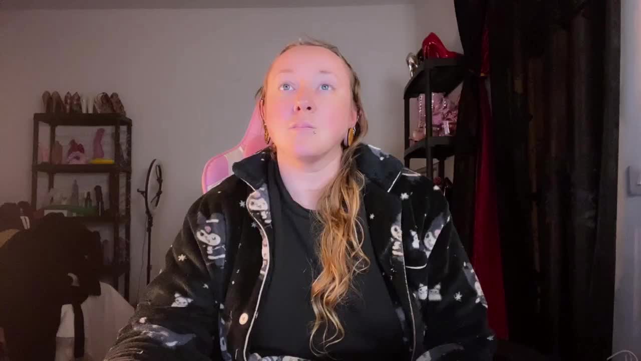 NylonQueen Adult Chat February 20, 2026