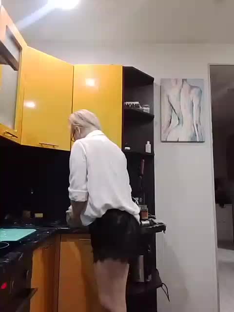 TilyTily Adult Chat February 19, 2026