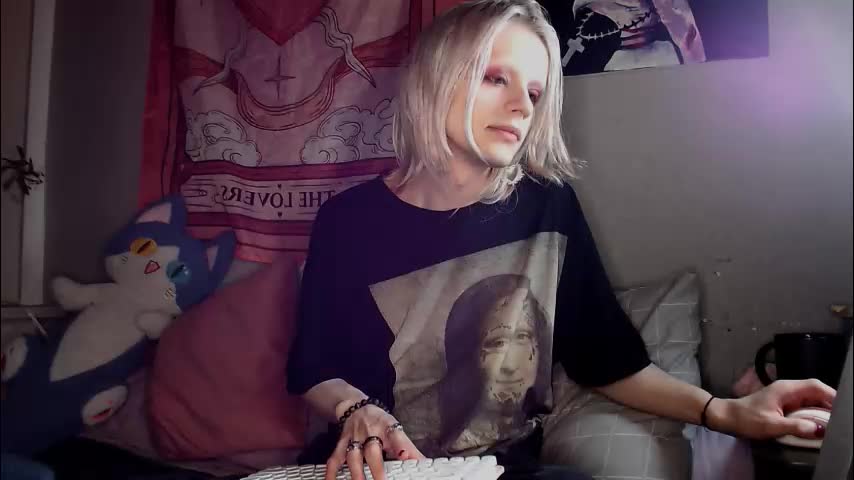 alien_bella Adult Chat February 22, 2026