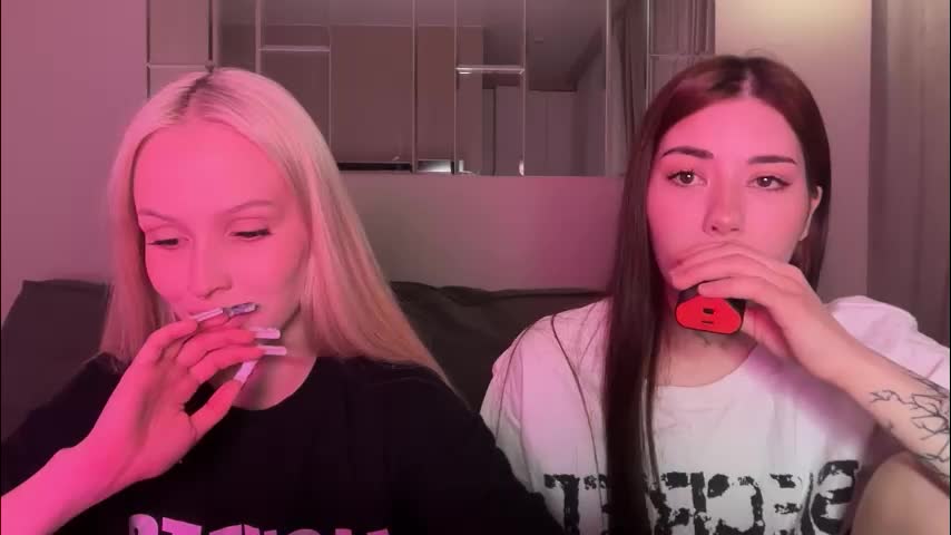 mmkakpoxyi22 Adult Chat February 21, 2026