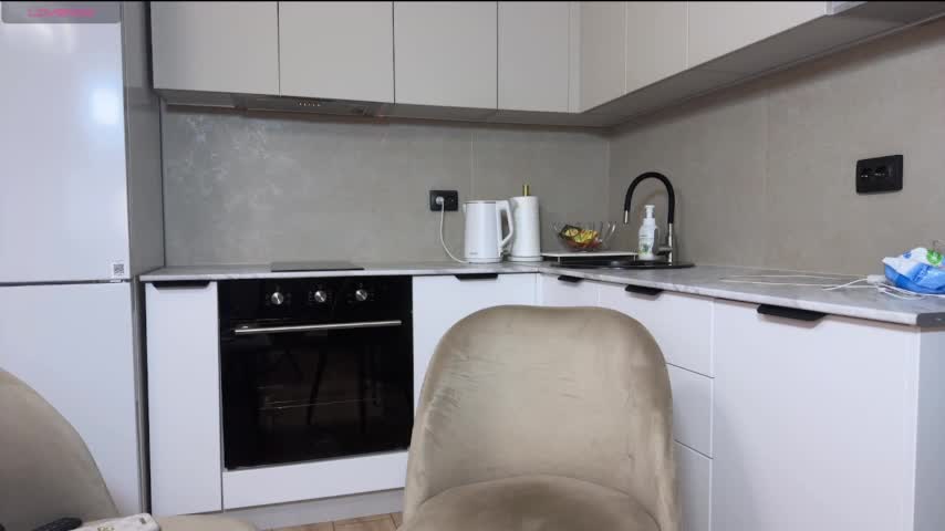 -Molly- Adult Chat February 21, 2026