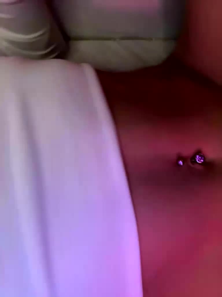 VIP17CoupleDream Adult Chat February 20, 2026