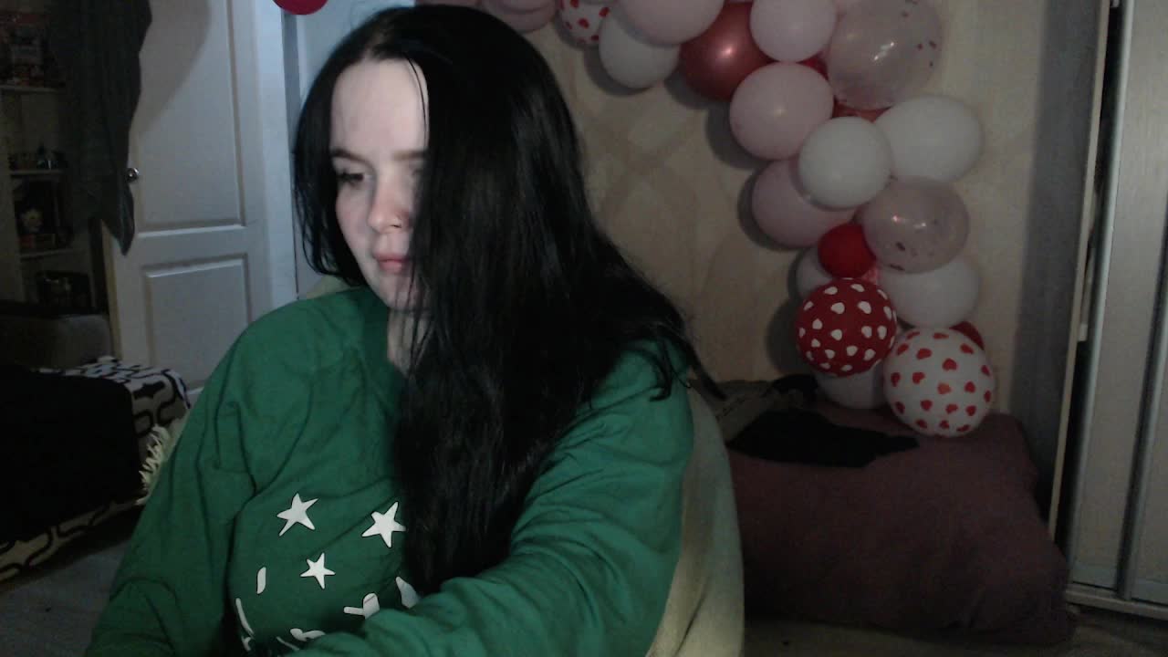 Lizzi-Peach Adult Chat February 20, 2026