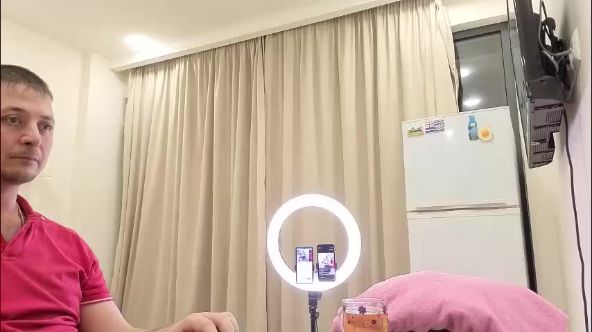 best_ass2000 Adult Chat February 18, 2026