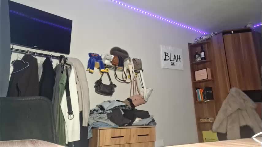 ilianamessersmith Adult Chat February 22, 2026