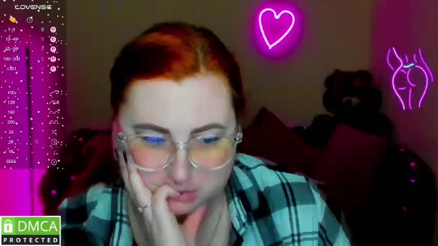 Aliciaredluv Adult Chat February 22, 2026
