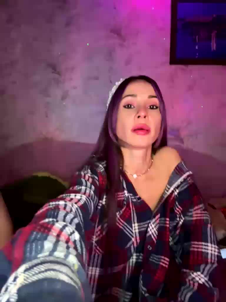 VIP17CoupleDream Adult Chat February 16, 2026