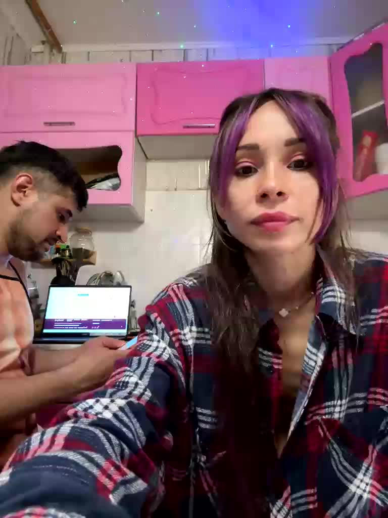 VIP17CoupleDream Adult Chat February 18, 2026