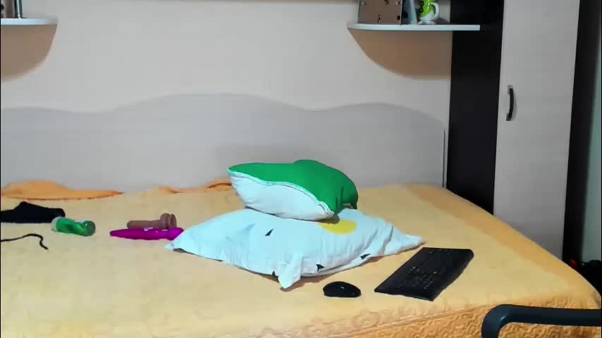 soffy_skye Adult Chat February 23, 2026