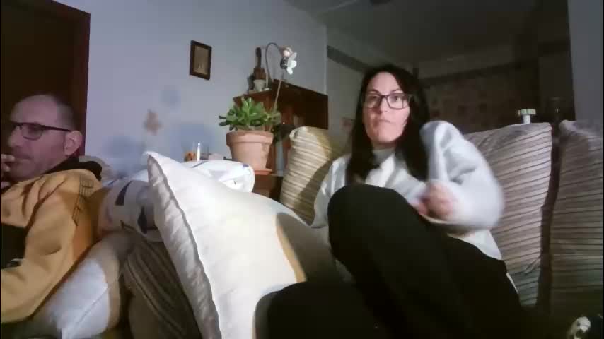 lolahueso Adult Chat February 23, 2026
