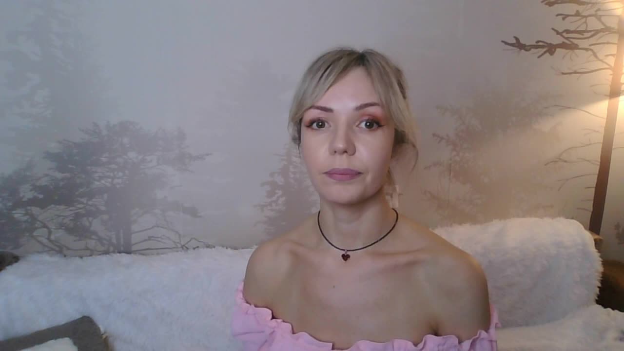 Red_Rose_98 Adult Chat February 24, 2026