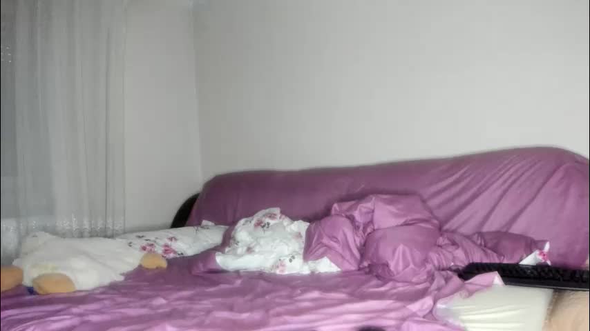 issabelle_69 Adult Chat February 25, 2026