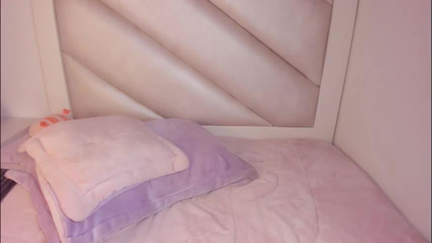 jadeestudios Adult Chat February 25, 2026