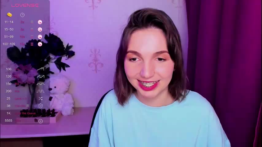 kindhazelhere_ Adult Chat February 25, 2026