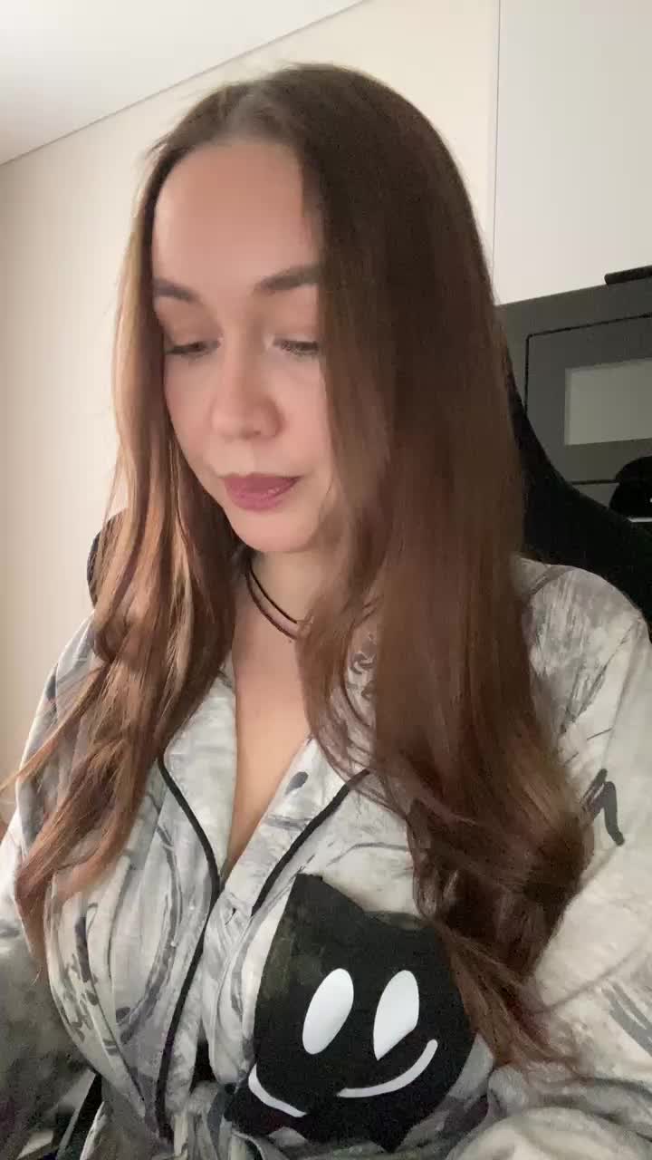 Emili1- Adult Chat February 24, 2026