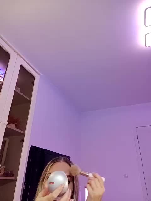 _SKYY_____ Adult Chat February 25, 2026