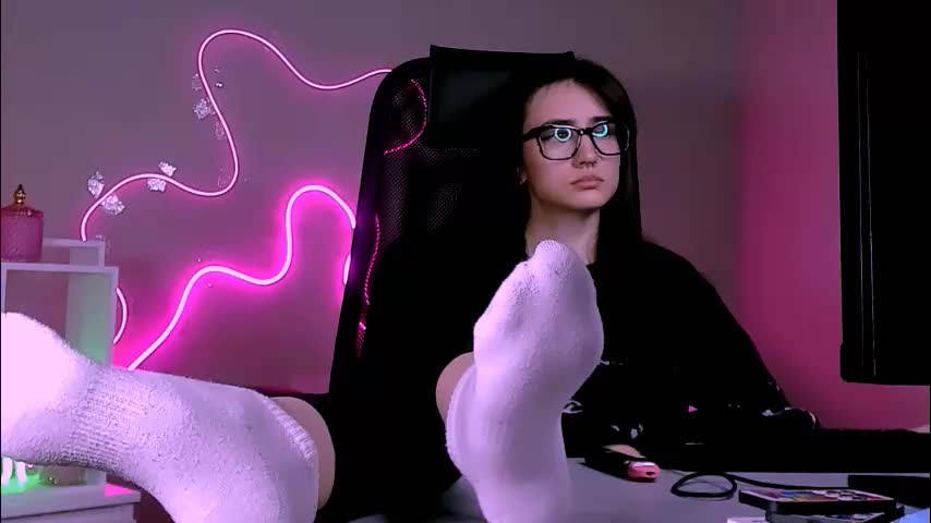 olivia_norton_ Adult Chat February 25, 2026