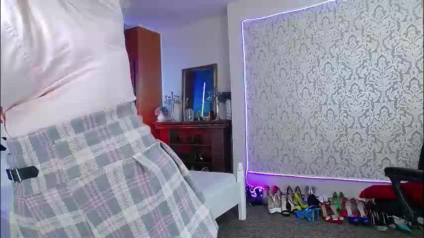 miss_kora Adult Chat February 25, 2026