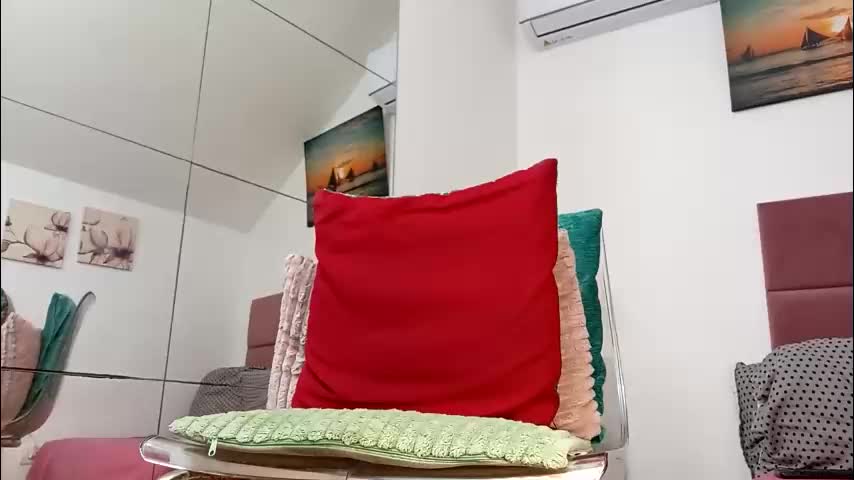 julianejae Adult Chat February 25, 2026