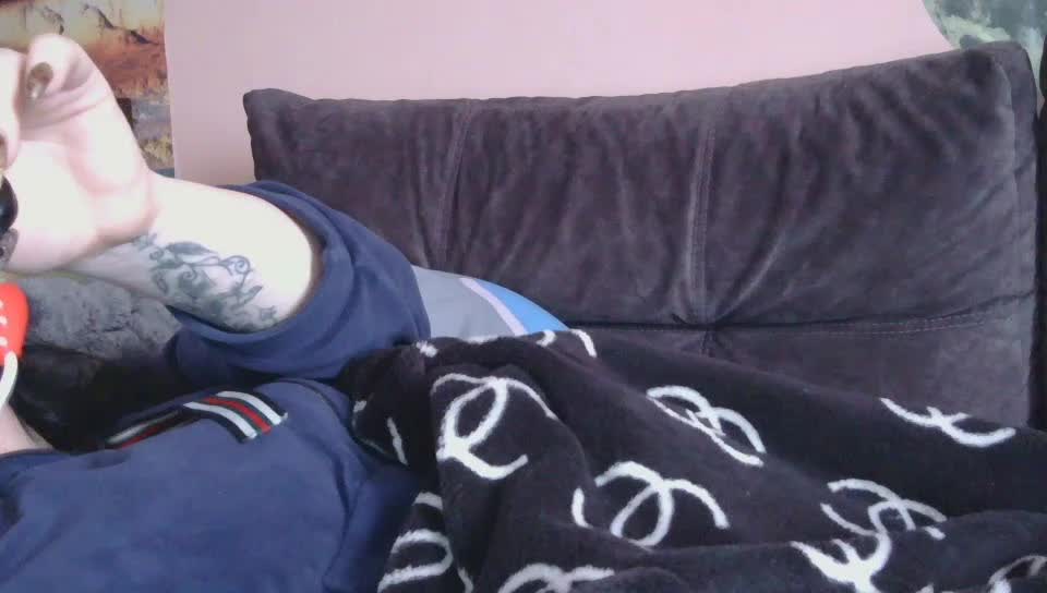 Ornotores_wers Adult Chat February 25, 2026