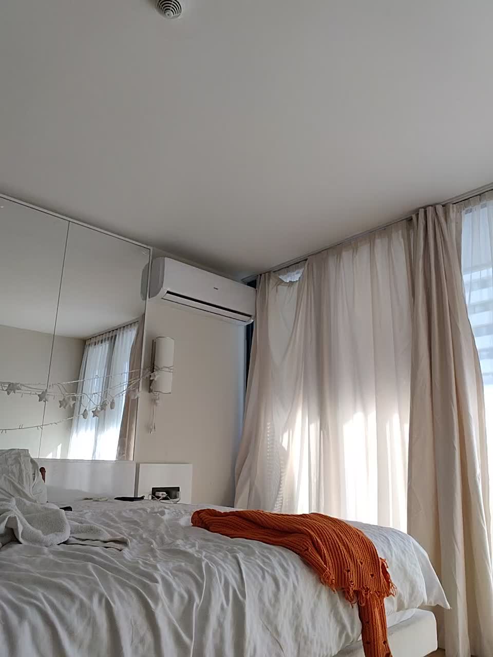 Lola3000 Adult Chat February 25, 2026