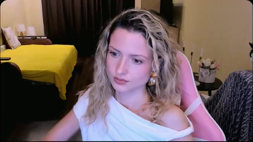 julie_flores Adult Chat February 26, 2026