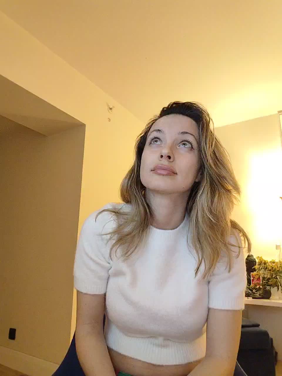 Zvezda_Lola Adult Chat February 26, 2026