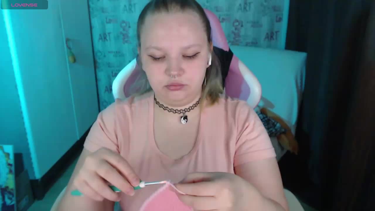 -MeooW- Adult Chat February 27, 2026