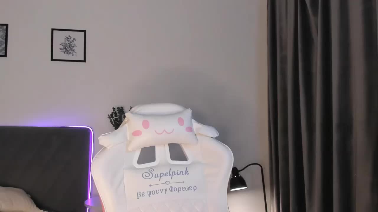 elliediaz Adult Chat February 27, 2026