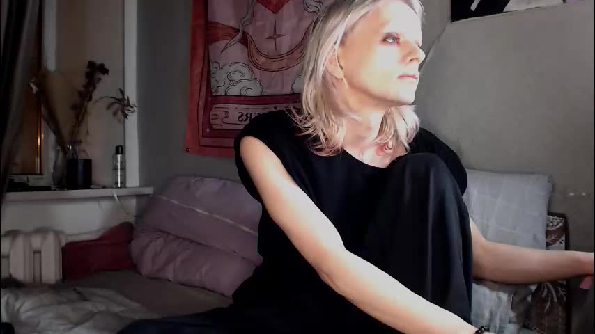 alien_bella Adult Chat February 27, 2026