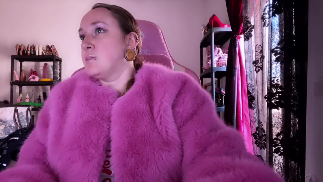 NylonQueen Adult Chat February 27, 2026