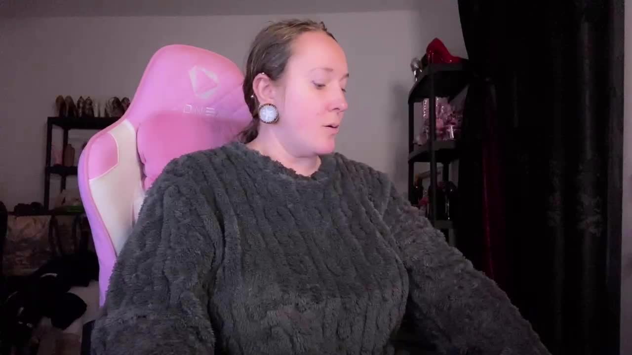 NylonQueen Adult Chat February 28, 2026