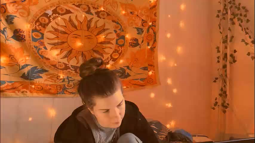 aliceinredsquare_ Adult Chat February 28, 2026