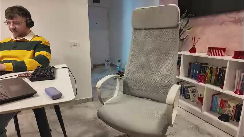 rrr1995 Adult Chat March 1, 2026