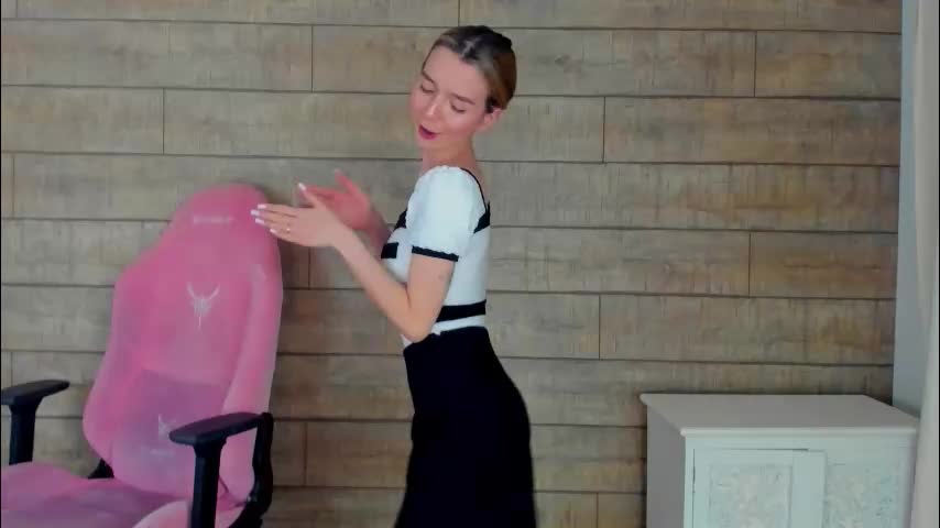 vanessavienne Adult Chat March 1, 2026