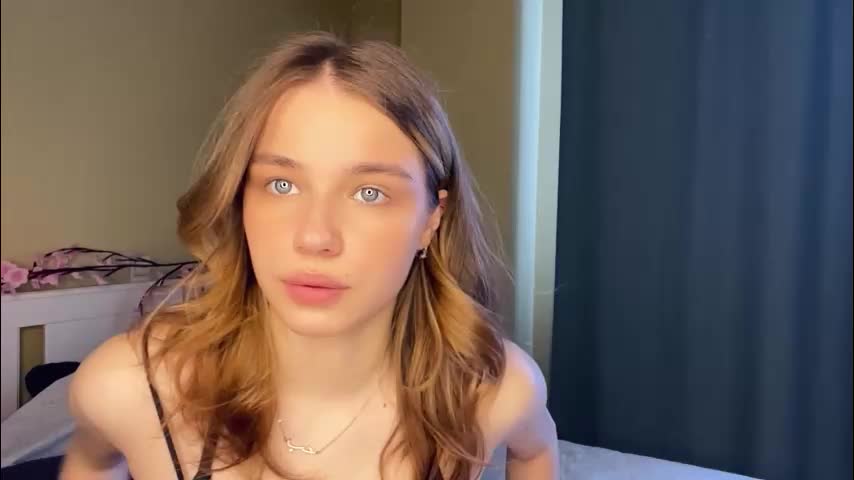 laurineleconey Adult Chat March 1, 2026