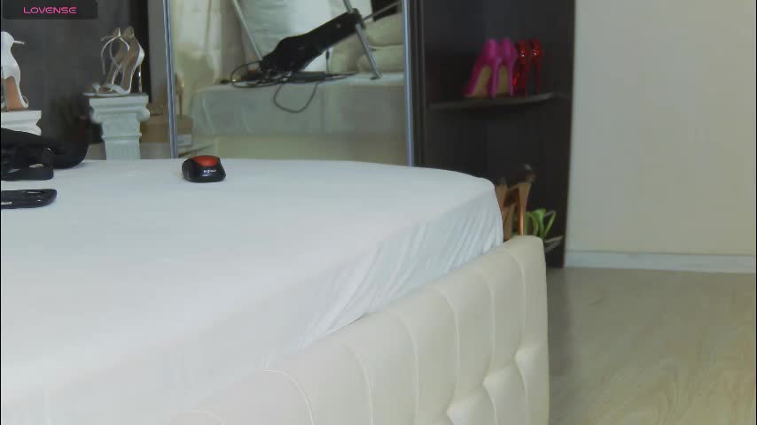 hefner_girl Adult Chat March 1, 2026