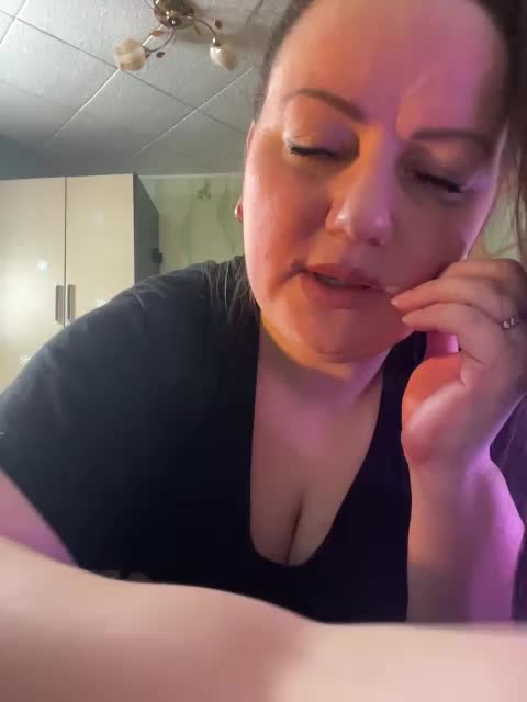 SweetyLiza Adult Chat March 1, 2026