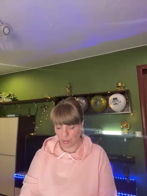 Veronika_Gold Adult Chat March 1, 2026