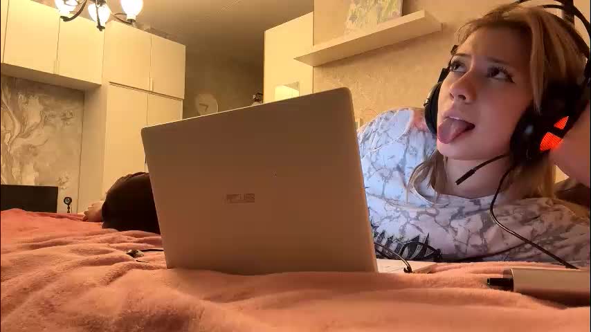 rochellehouis Adult Chat March 1, 2026