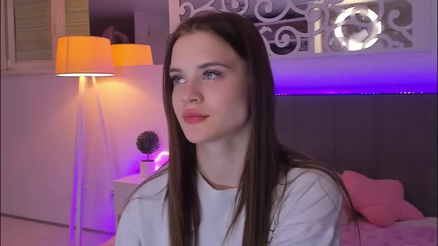 luisaclover Adult Chat March 2, 2026